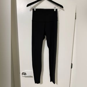 Like new lululemon super high rise wunder unders *luxtreme fabric